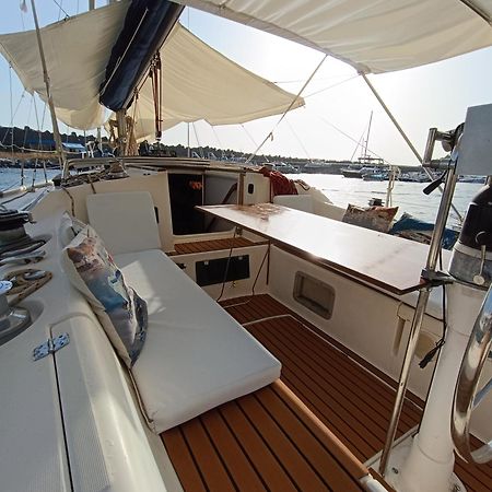 Dormire In Barca A Vela Maratea Exteriér fotografie
