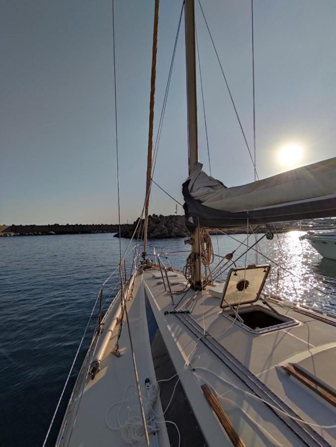 Dormire In Barca A Vela Maratea Exteriér fotografie